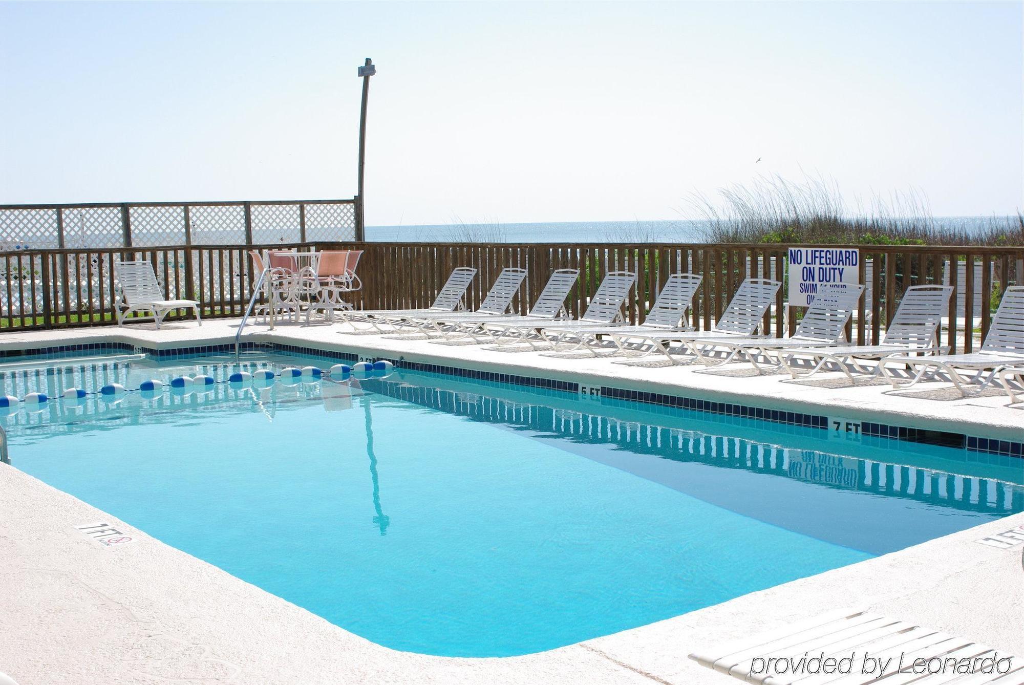 Castaway Beach Inn & Swim Up Bar Норт Мъртъл Бийч Съоръжения снимка