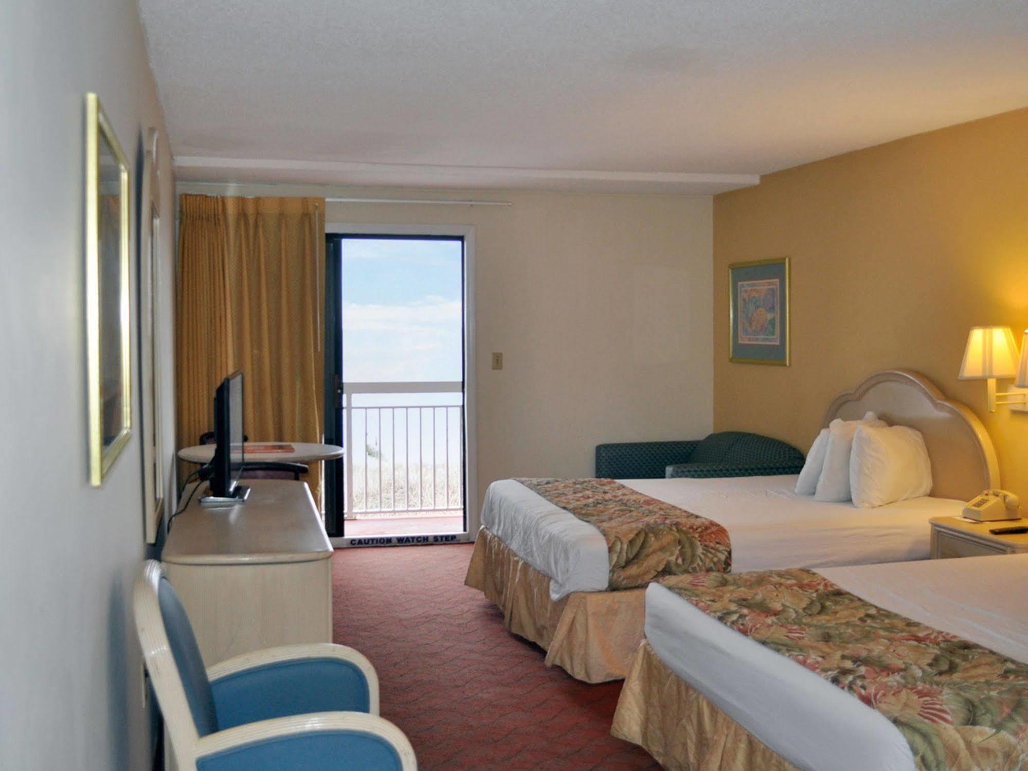 Castaway Beach Inn & Swim Up Bar Норт Мъртъл Бийч Екстериор снимка